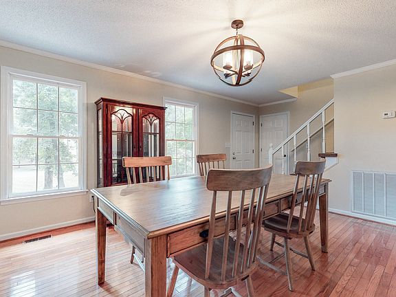 5th image of 164 Glenview Dr
