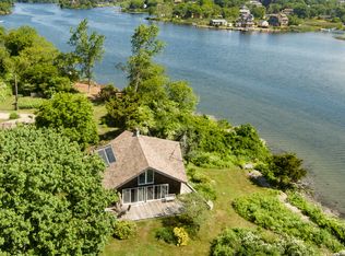 550 Sycamore Ln, South Kingstown, RI 02879