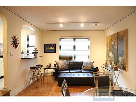 Rented by Aclawrence | media 1