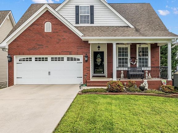 3rd image of 240 Fyke Dr