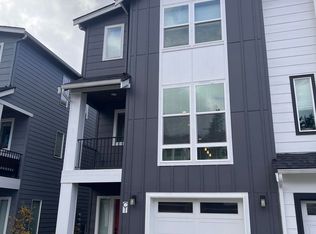 13717 Admiralty Way #C1, Lynnwood, WA 98087