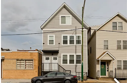 2509 N Clybourn Ave #1F — Photo 1