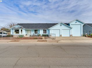 4608 Holly St, Springfield, OR 97478