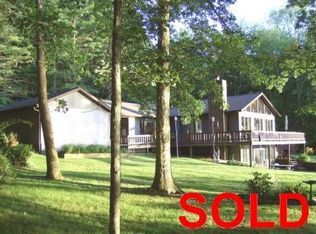 8775 Locust St SW, Sherrodsville, OH