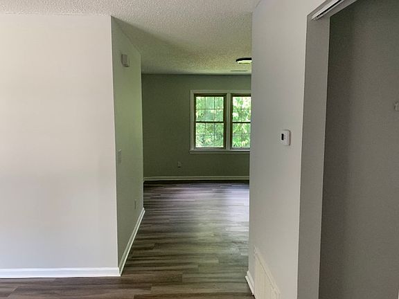 2nd image of 15 Bywood Ct