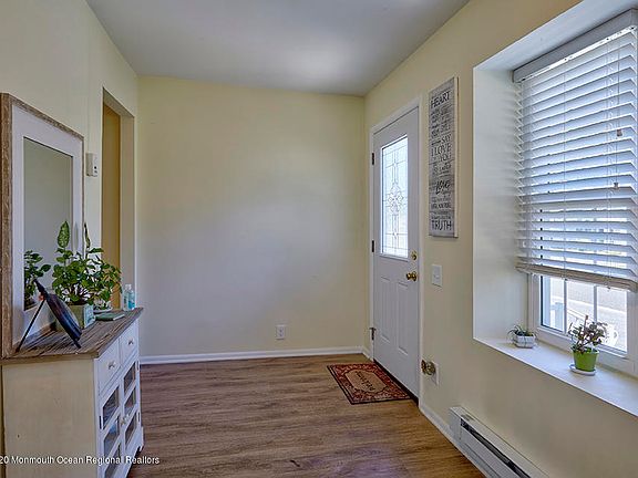 4th image of 44A Auburn St #54B