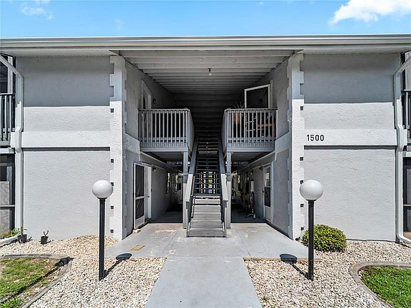 2nd image of 22441 WESTCHESTER BOULEVARD #1500F