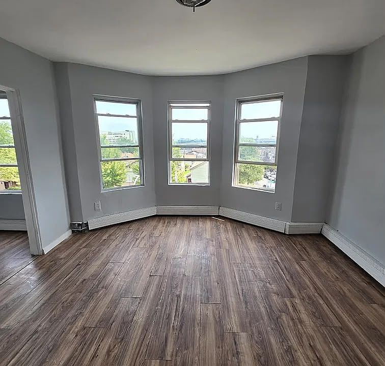 1st image of 133 Elizabeth Ave #3F