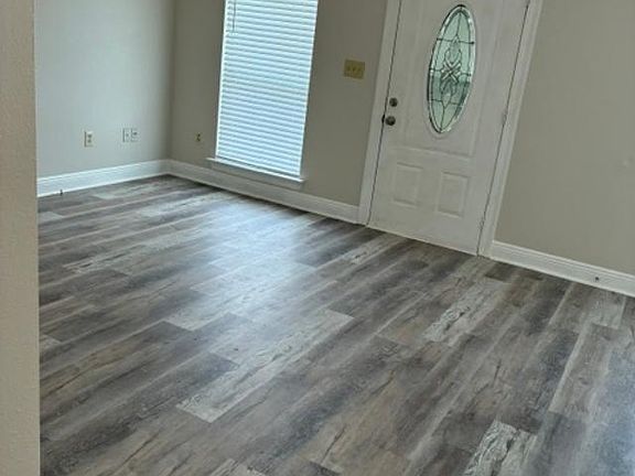 3rd image of 1025 11th St
