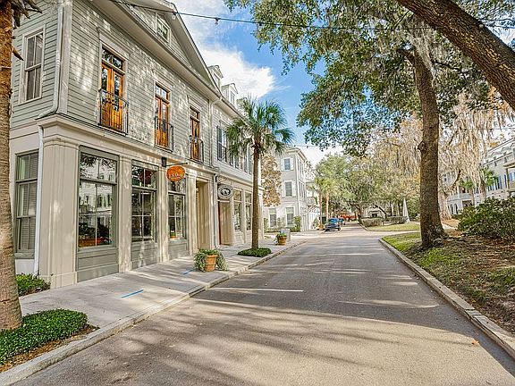 2nd image of 24 Market Place Dr