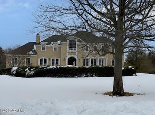 4 Country Club Ln, Colts Neck, NJ 07722