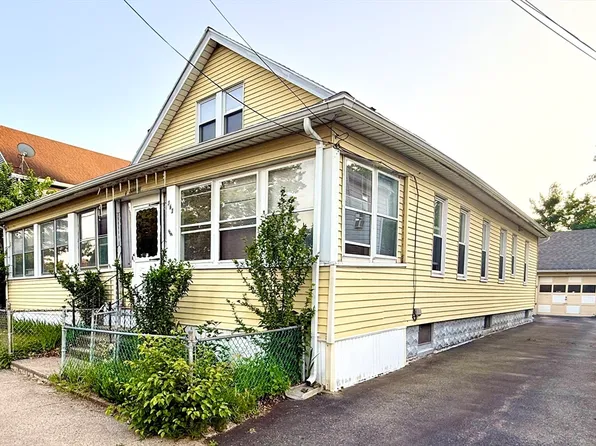 362 Page Blvd, Springfield, MA 01104