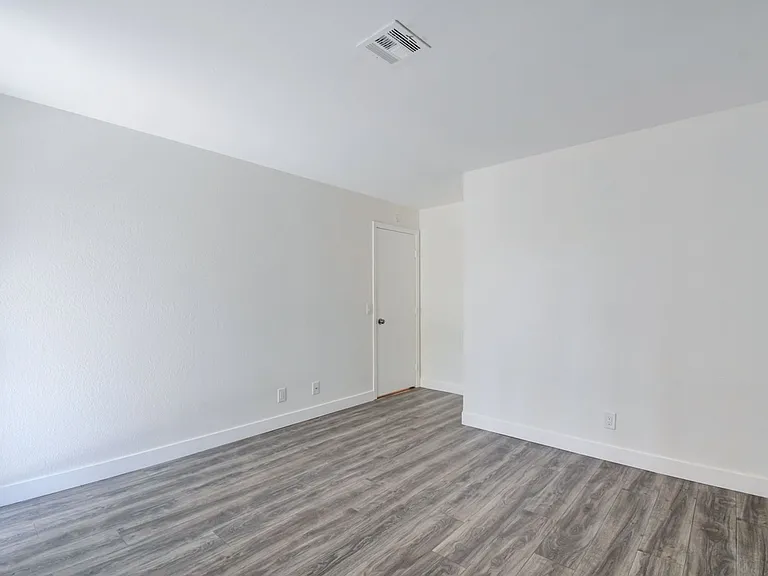 6867 Tamarus St #202 — Photo 17