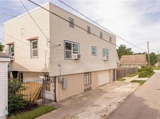 313 Pink St, Metairie, LA 70005