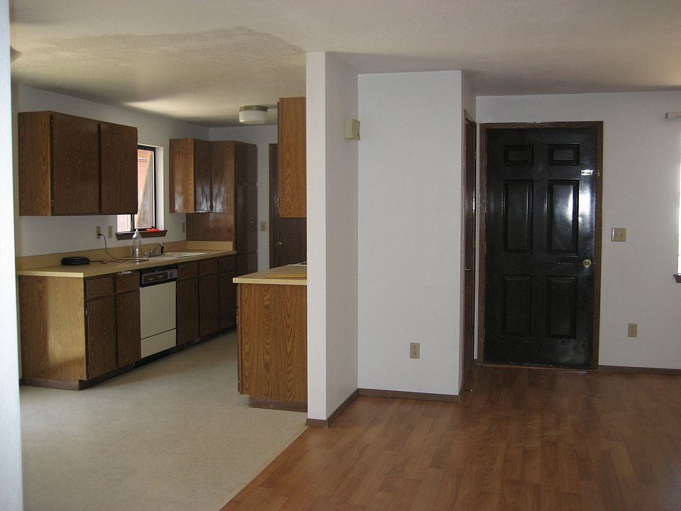 2nd image of 10427 W Cory St