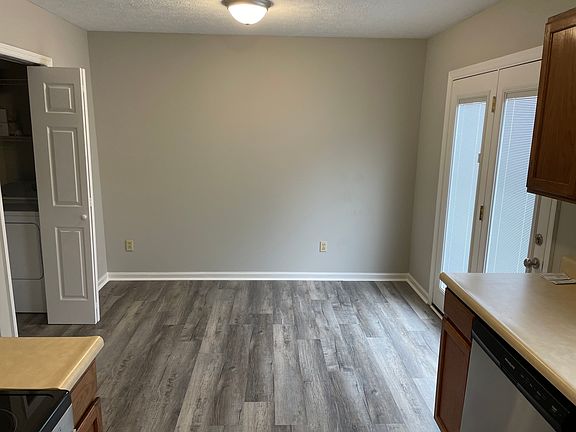 2nd image of 428 Sara Leigh Dr #1