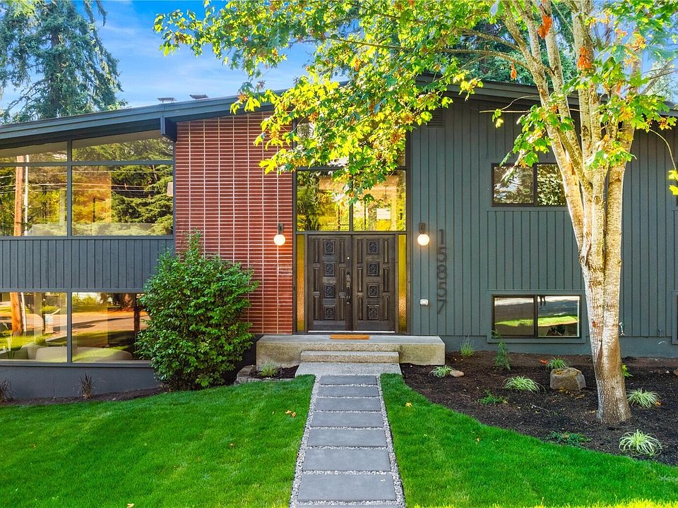 1st image of 15857 32nd Avenue NE