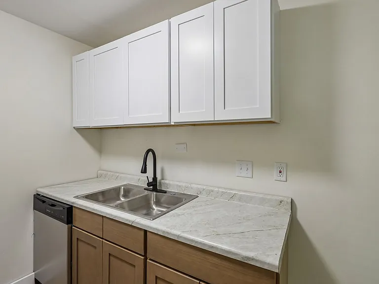 Clearpointe Woods — Photo 15