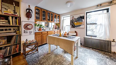 Rented by R New York