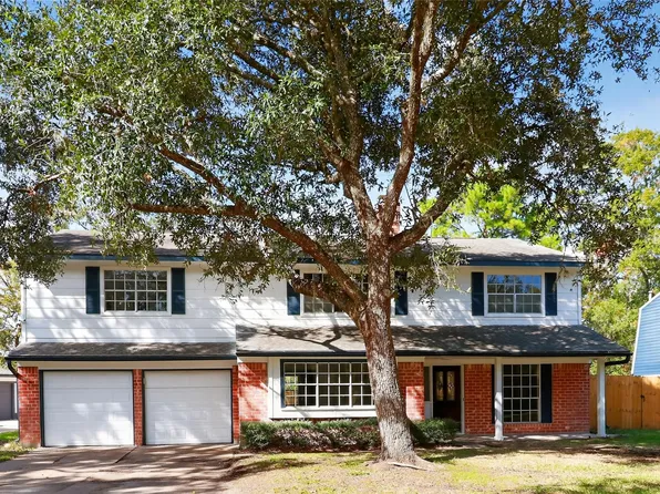 133 Cherry Tree Ln, Friendswood, TX 77546