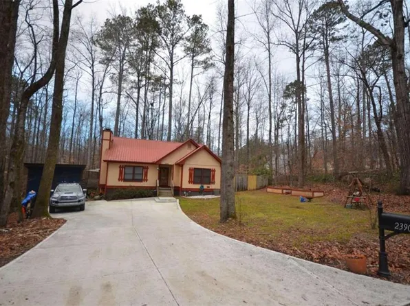 2390 Fleetwood Dr, Cumming, GA 30041