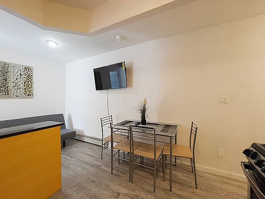 3rd image of 614 10th Ave #4D