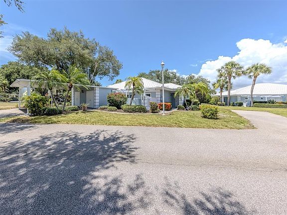 2nd image of 431 Wexford Cir