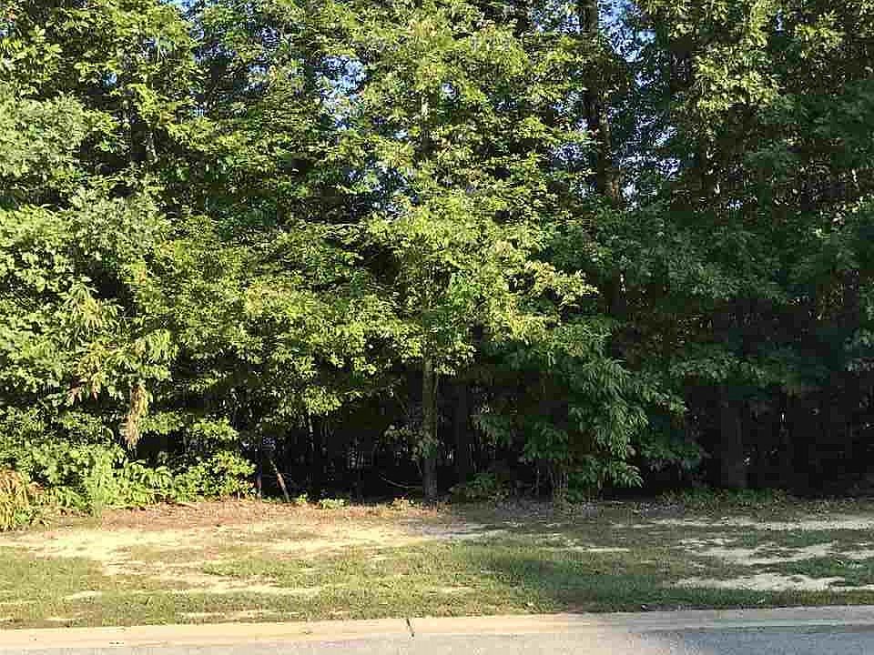 2nd image of 100 Garden Oaks Dr #70