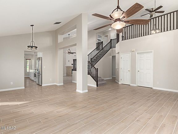 3rd image of 10706 N Sand Canyon Pl