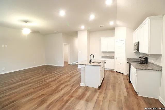 6810 Diamond Valley — Photo 5