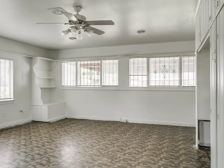 400 Draper Dr — Photo 10