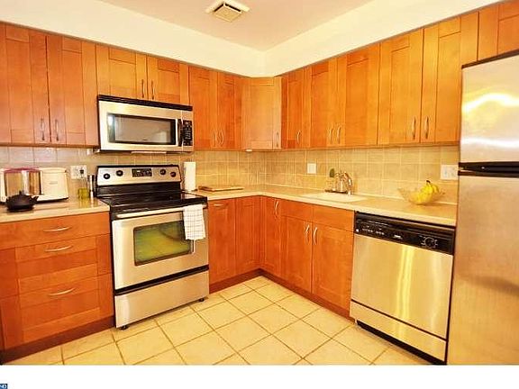 5th image of 4000 Gypsy Ln Unit 250