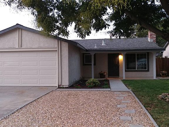 2nd image of 1465 Cypress Dr