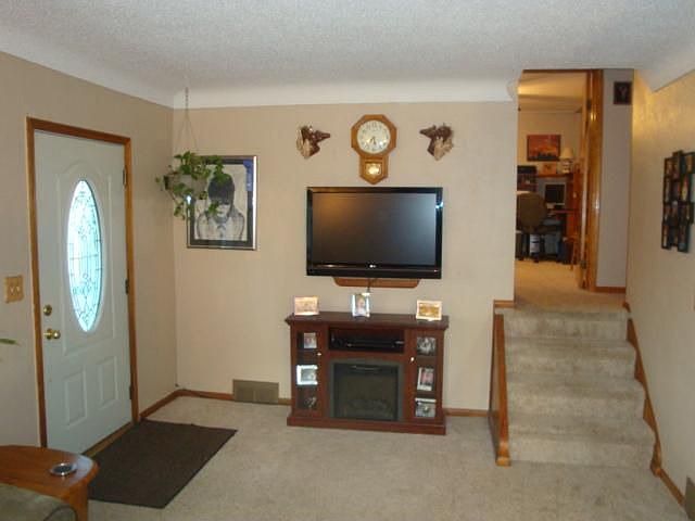 2nd image of 2 Santus Dr
