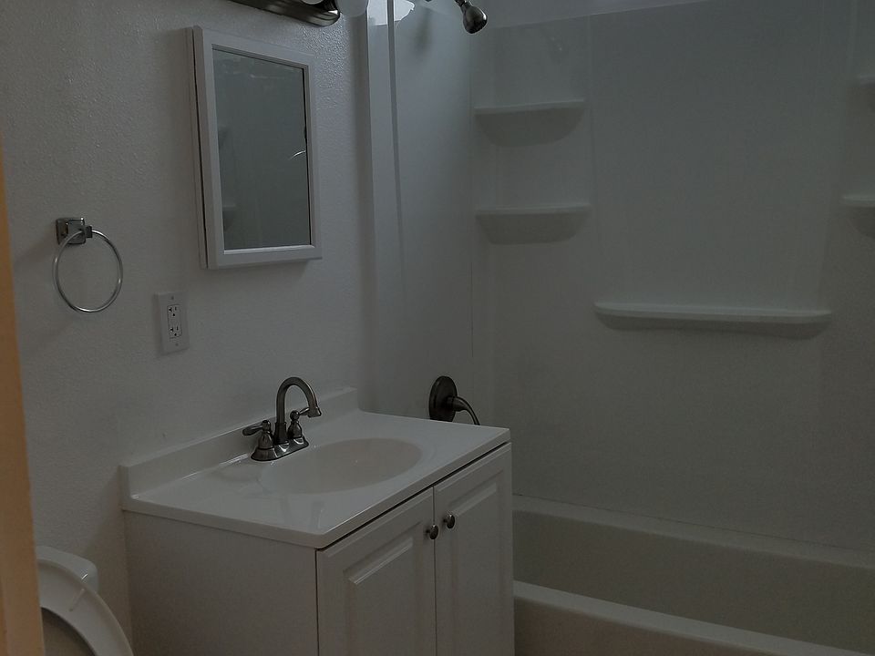 1st image of 2041 S 42nd St