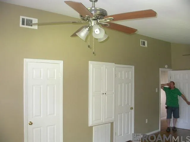 1977 Cherrydale Ave — Photo 11