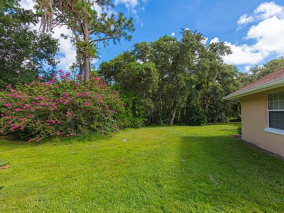 4th image of 329 Glenbriar Cir
