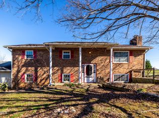 6722 Howard School Rd, Maryville, TN 37801