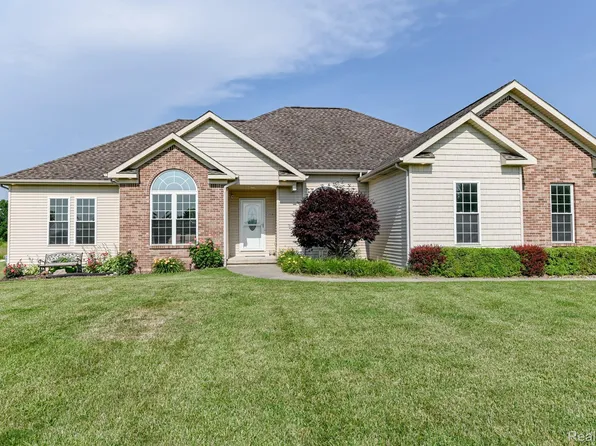 7396 S Elms Rd, Swartz Creek, MI 48473