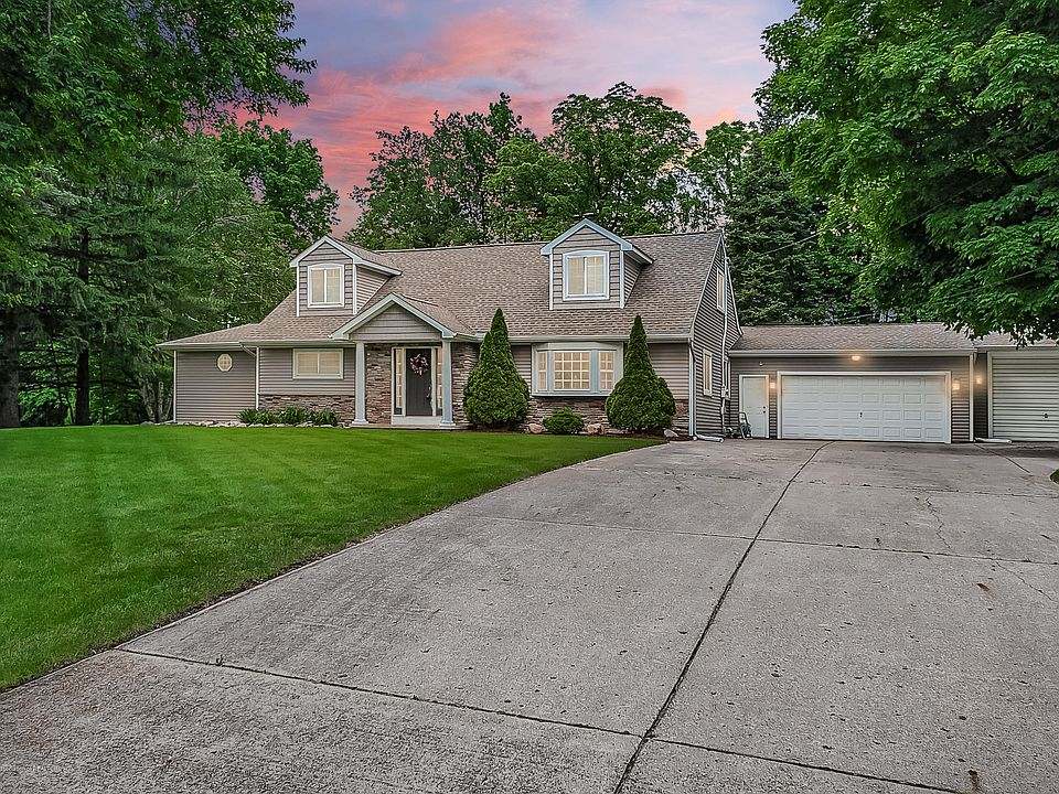 1st image of 6668 Bunker Hill Dr
