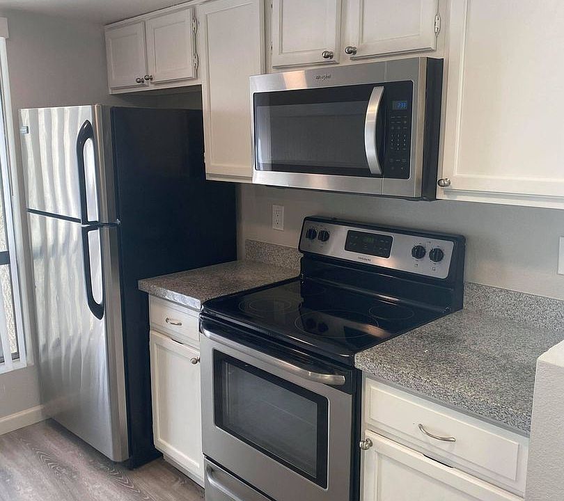 2nd image of 80 W Maryland Ave #219