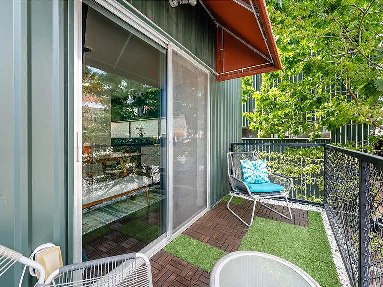 2924 Commerce St — Photo 18