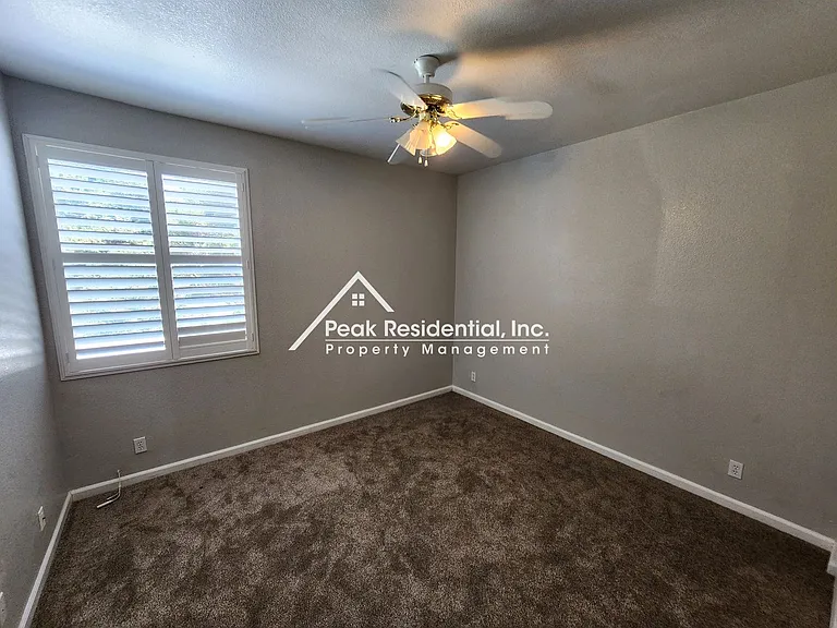 1119 Green Ridge Dr — Photo 13