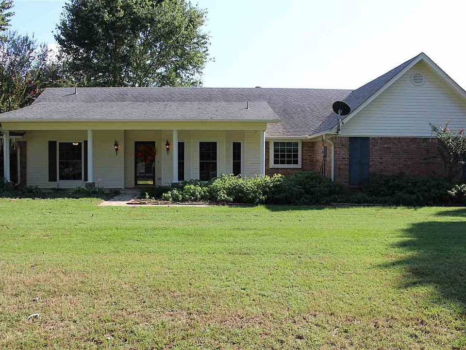 1st image of 24 Country Ln