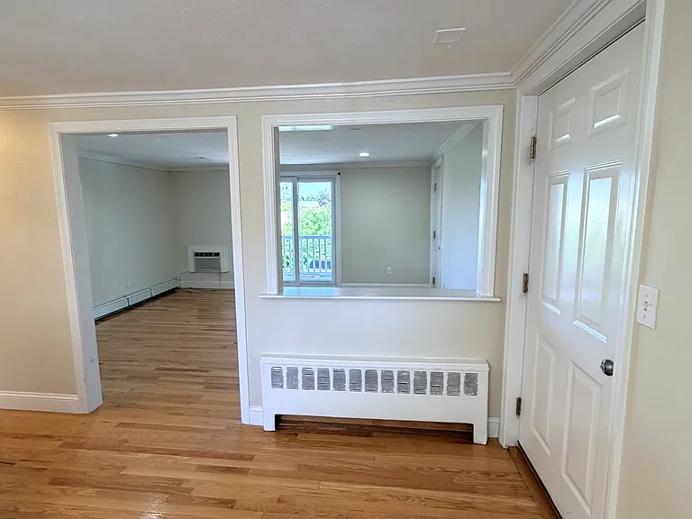51 Plover Rd #D — Photo 5