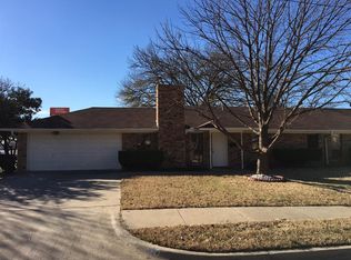 1924 Robin Rd, Irving, TX 75061