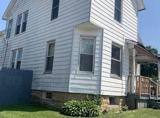 407 N Clay St, Mount Carroll, IL 61053