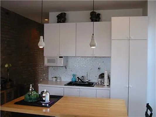 Rented by Living New York | media 19