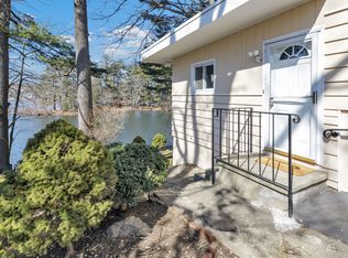 1427 Chopsey Hill Rd, Bridgeport, CT 06606