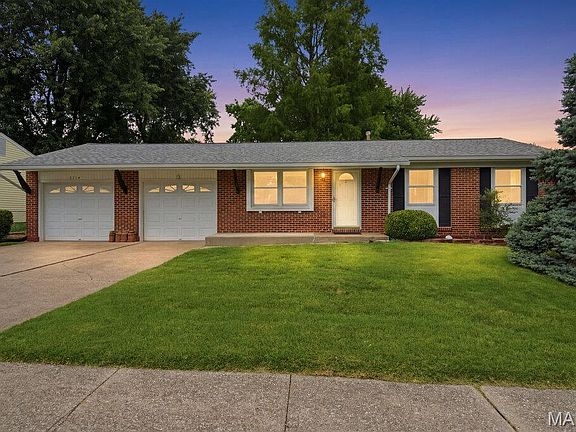 2nd image of 3214 Ipswich Ln